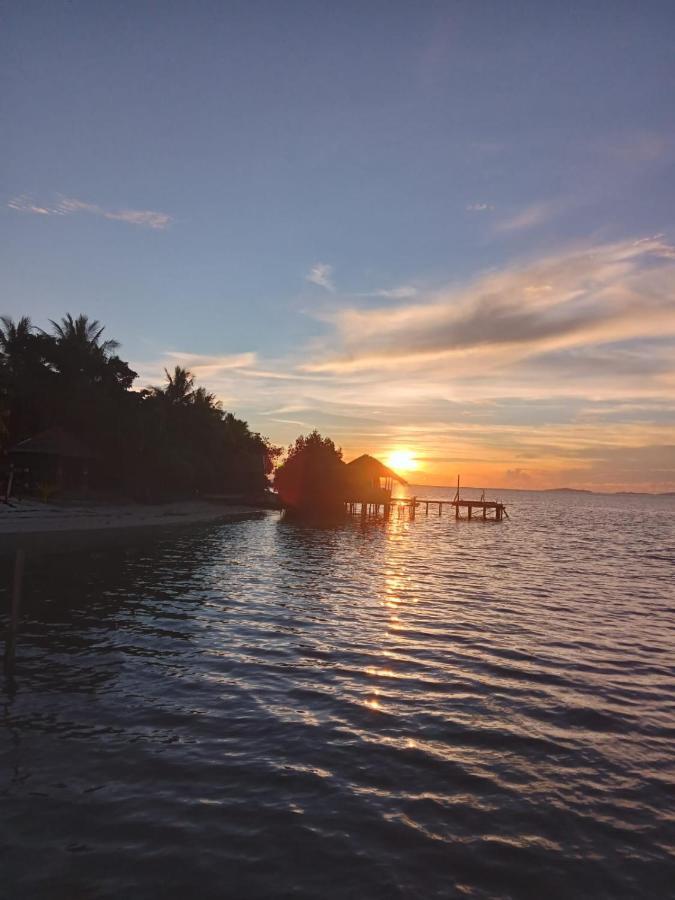 Sunset Homestay Besir Esterno foto