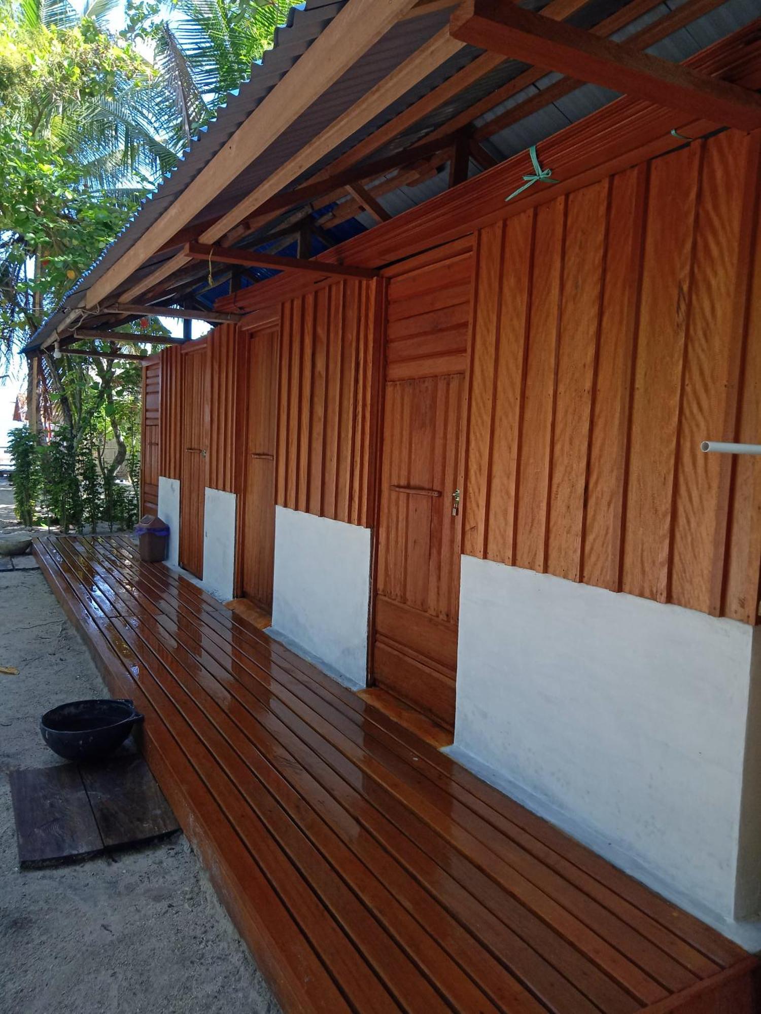 Sunset Homestay Besir Esterno foto