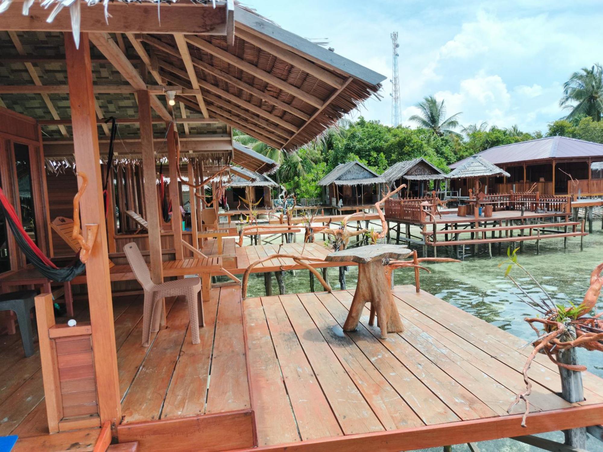 Sunset Homestay Besir Esterno foto