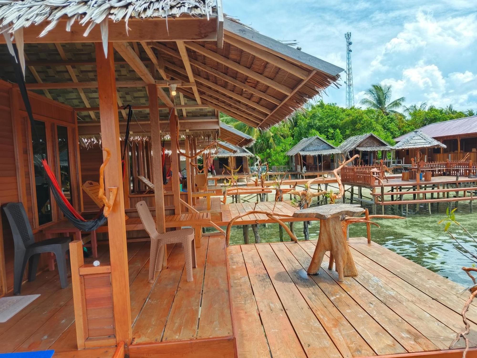 Sunset Homestay Besir Esterno foto